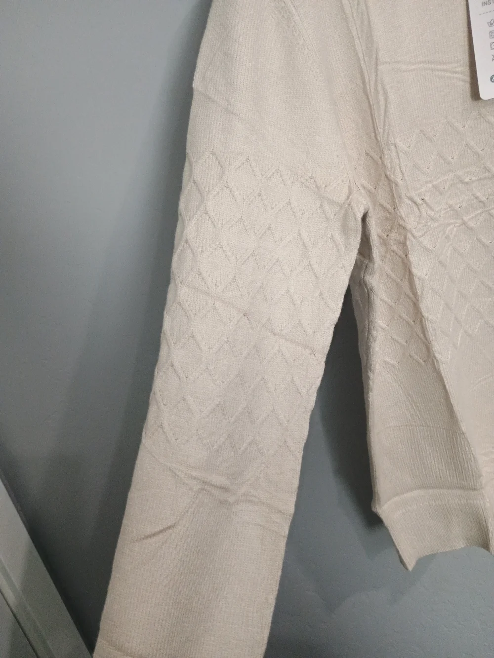 Zesica Cream Textured Crewneck Sweater